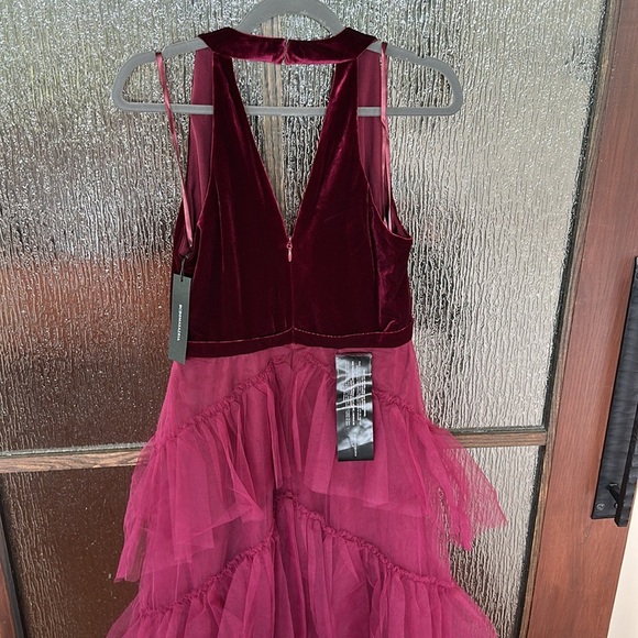 Revolve BCBGMAXAZRIA Velvet Tull Tired Fit & Flare Long Dress Gown Size M - Picture 9 of 14